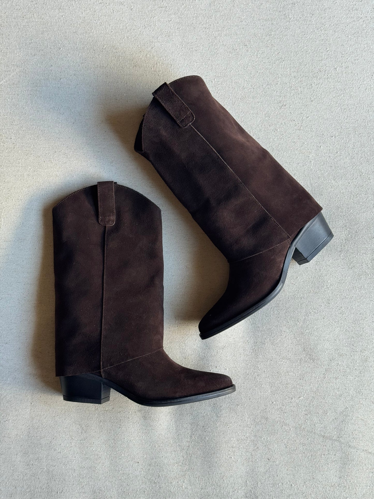 Botas Celine Castanho Escuro