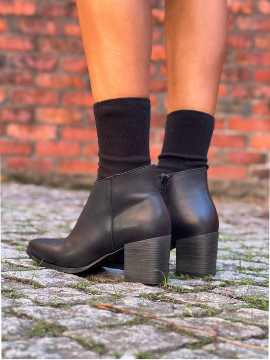 Botins The City Preto