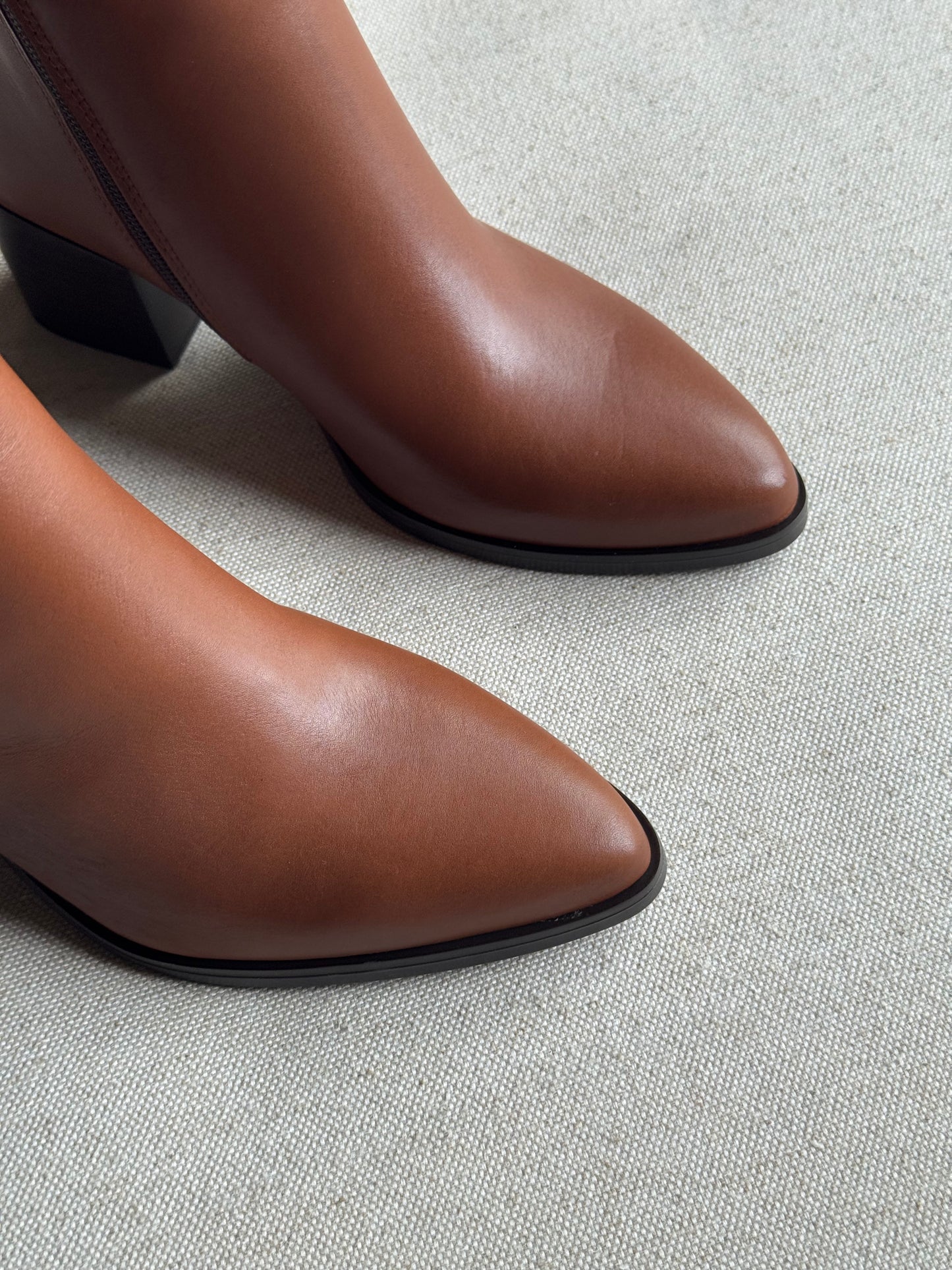 Botins Camille Camel