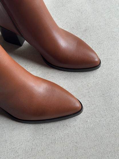 Botins Camille Camel