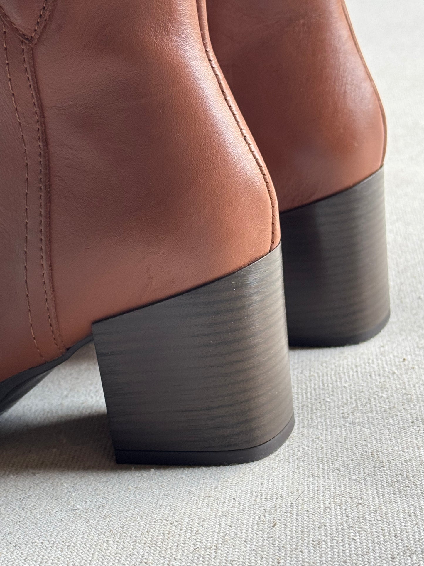 Botins Camille Camel