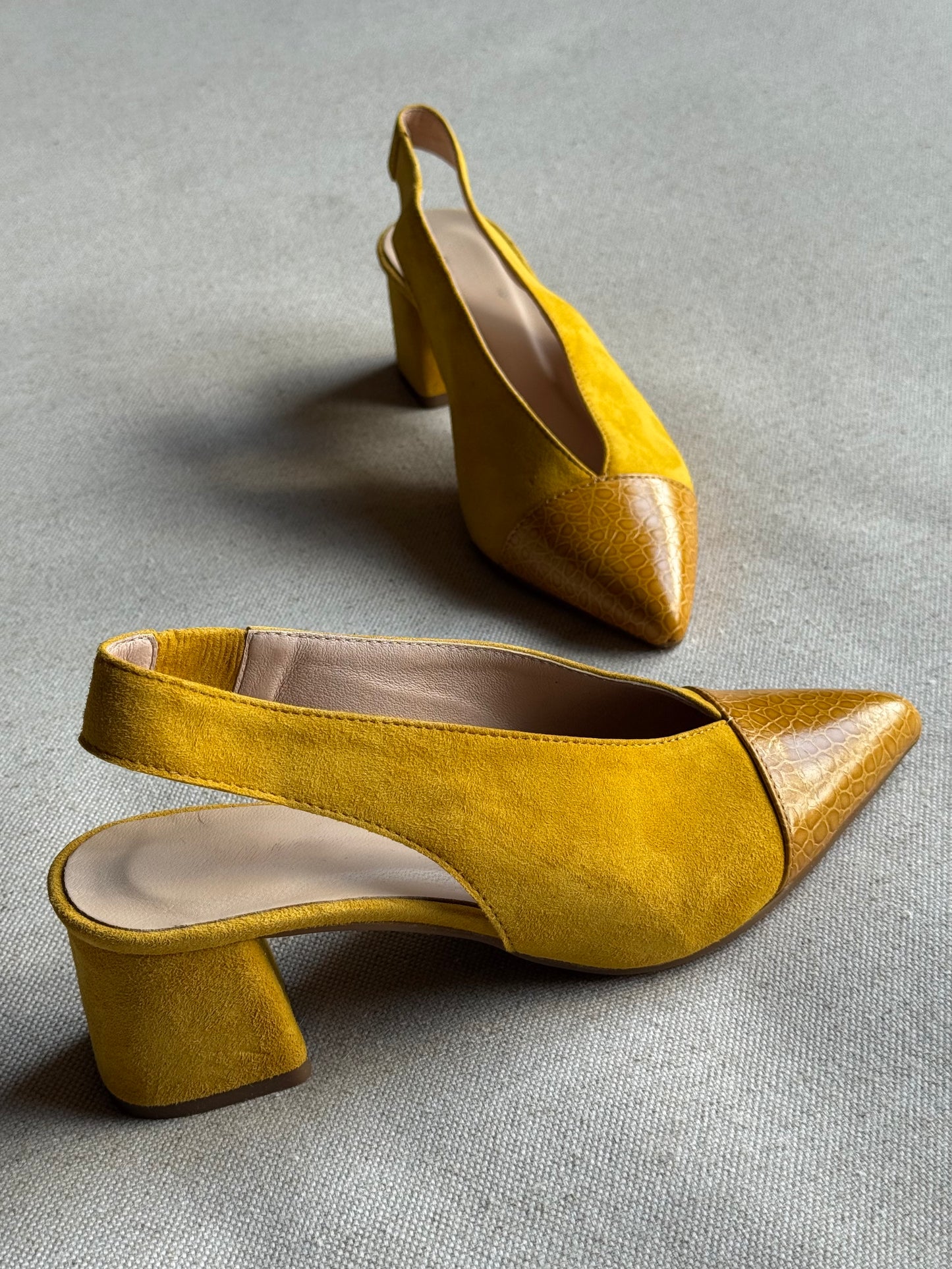 Sapatos Mongolia Amarelo