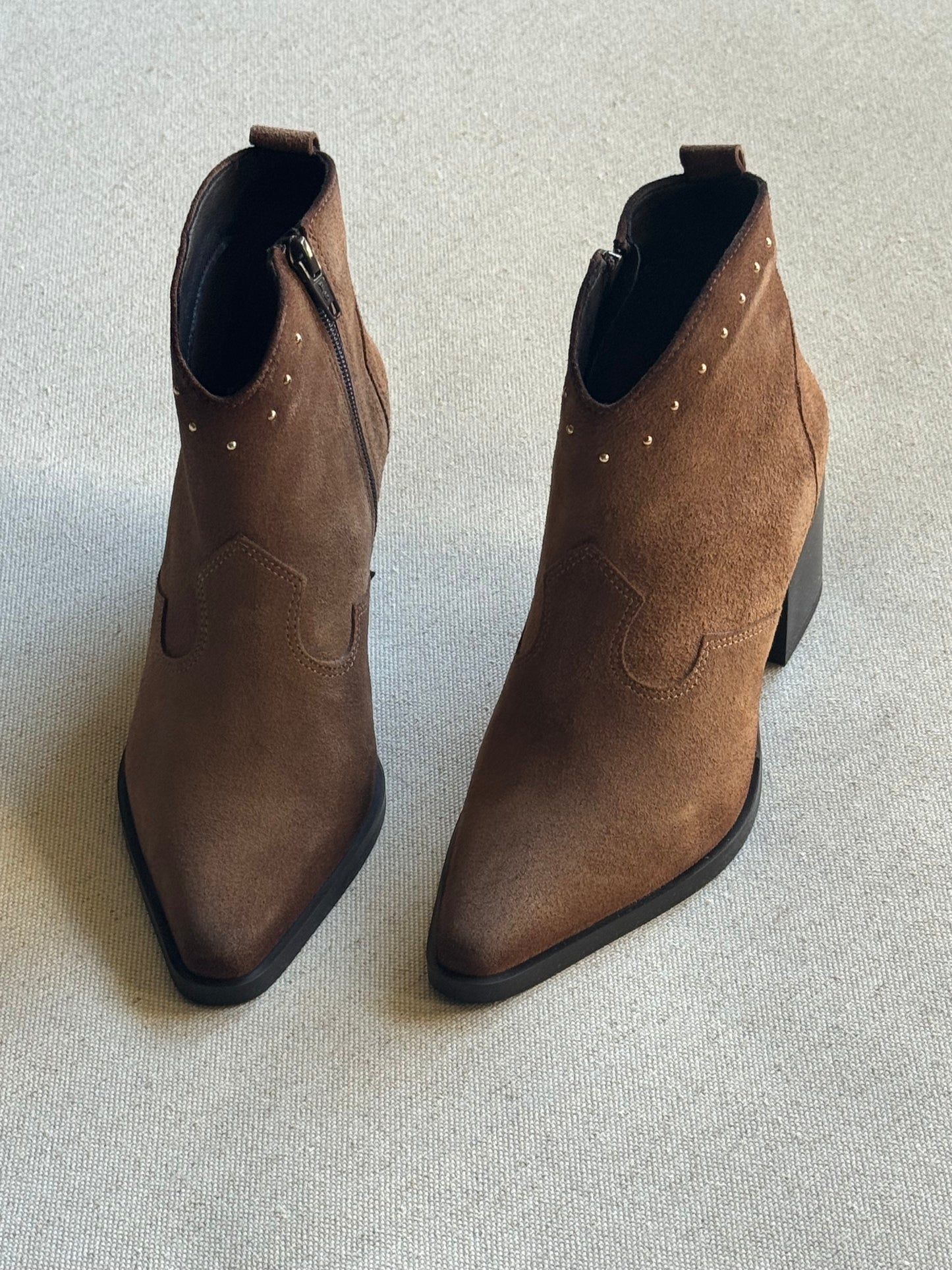 Botim Saint Regis Camel