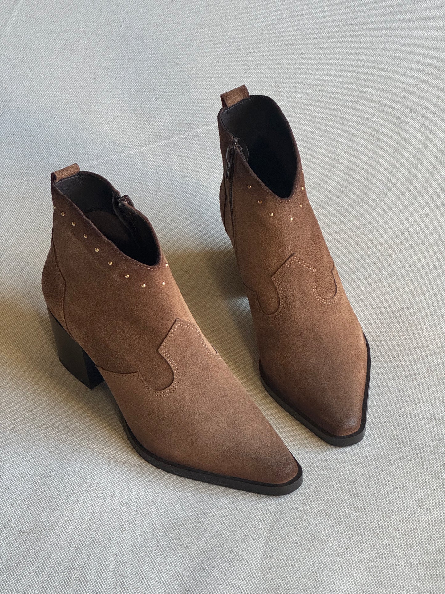 Botim Saint Regis Camel