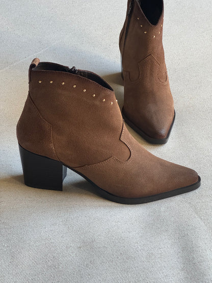 Botim Saint Regis Camel